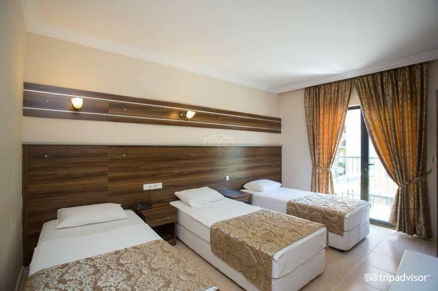 Club Chicago Hotel มาร์มาริส ภายนอก รูปภาพ